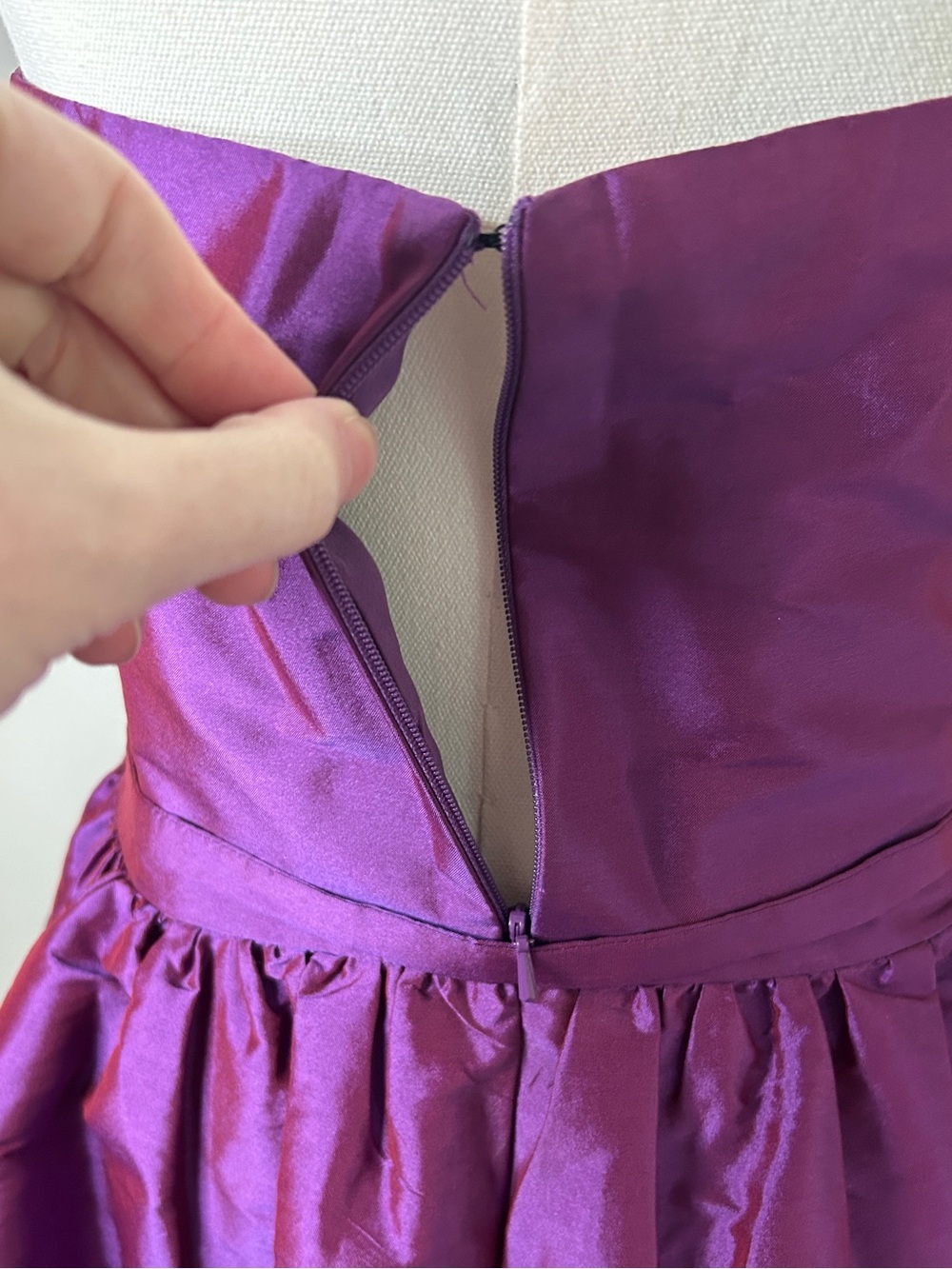 Alfred Sung Iridescent Strapless Taffeta Belted Dress Formal Cocktail Hoco | 12 - Picture 14 of 15